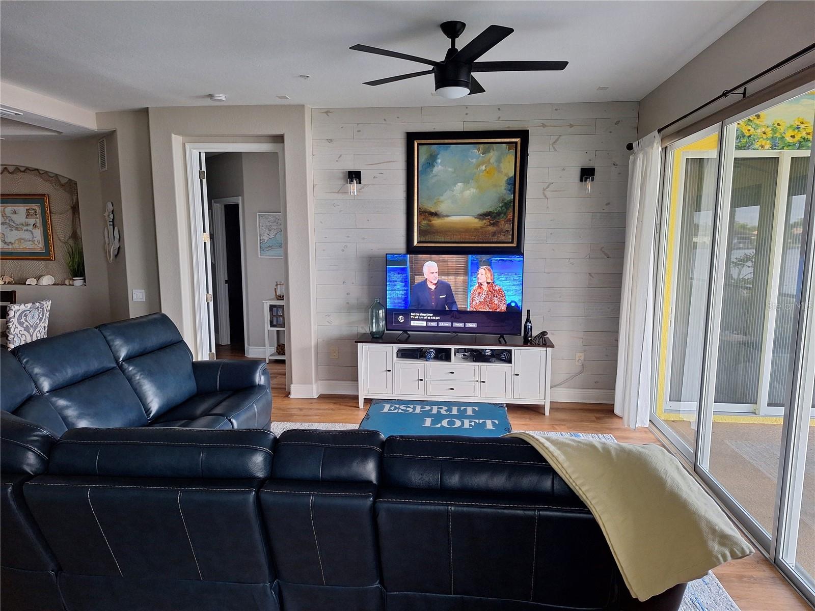 1121 Riverscape St Property Photo 53