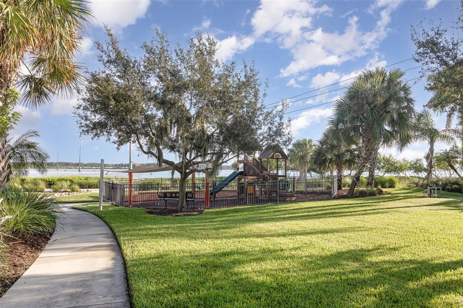 1121 Riverscape St Property Photo 90