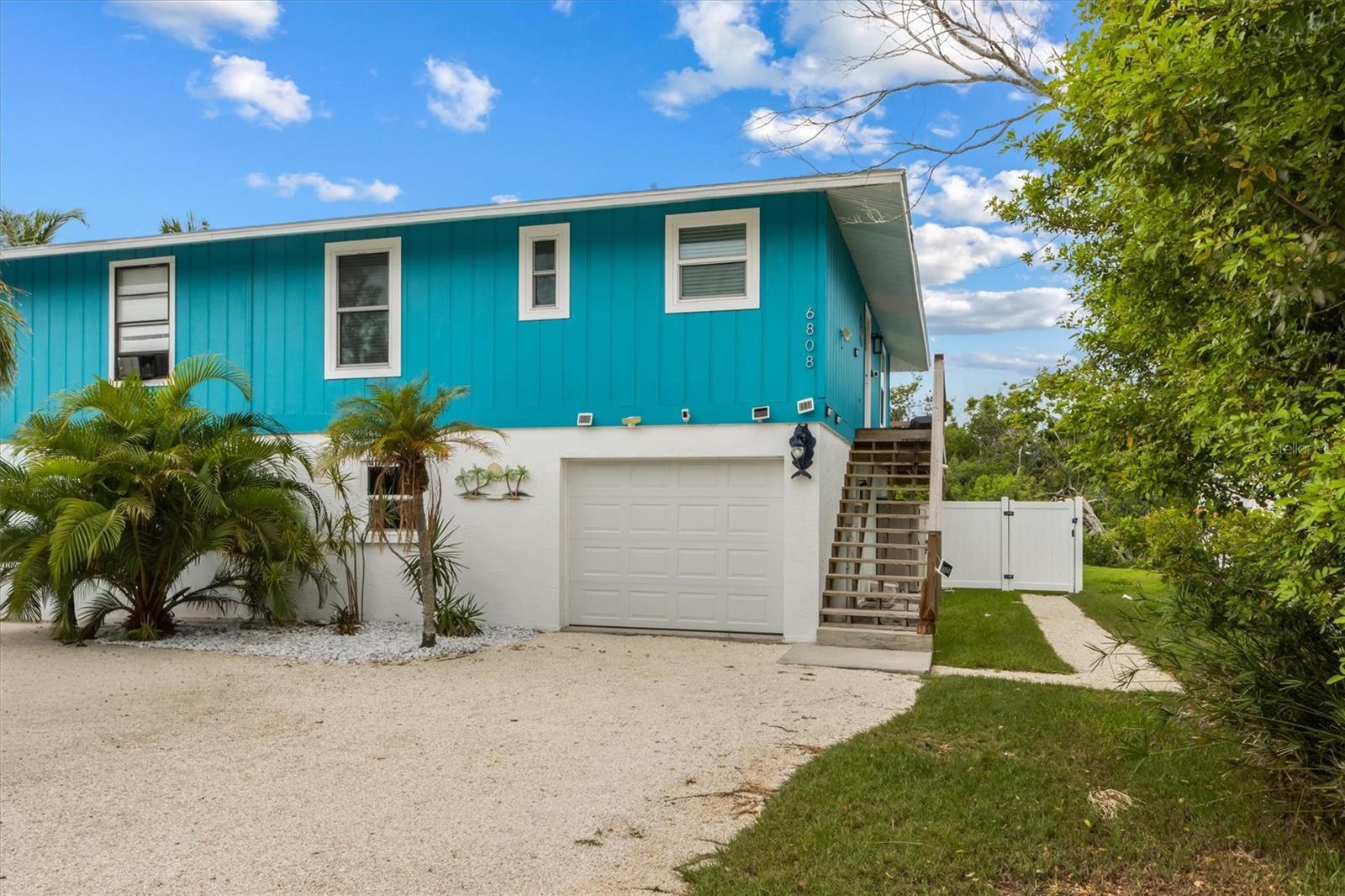6808 Palm Dr #b Property Photo 1