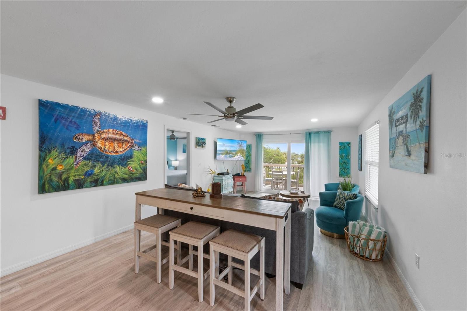 6808 Palm Dr #b Property Photo 4