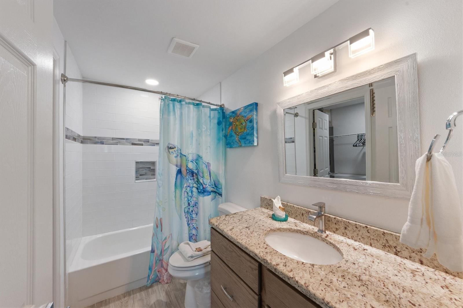 6808 Palm Dr #b Property Photo 15