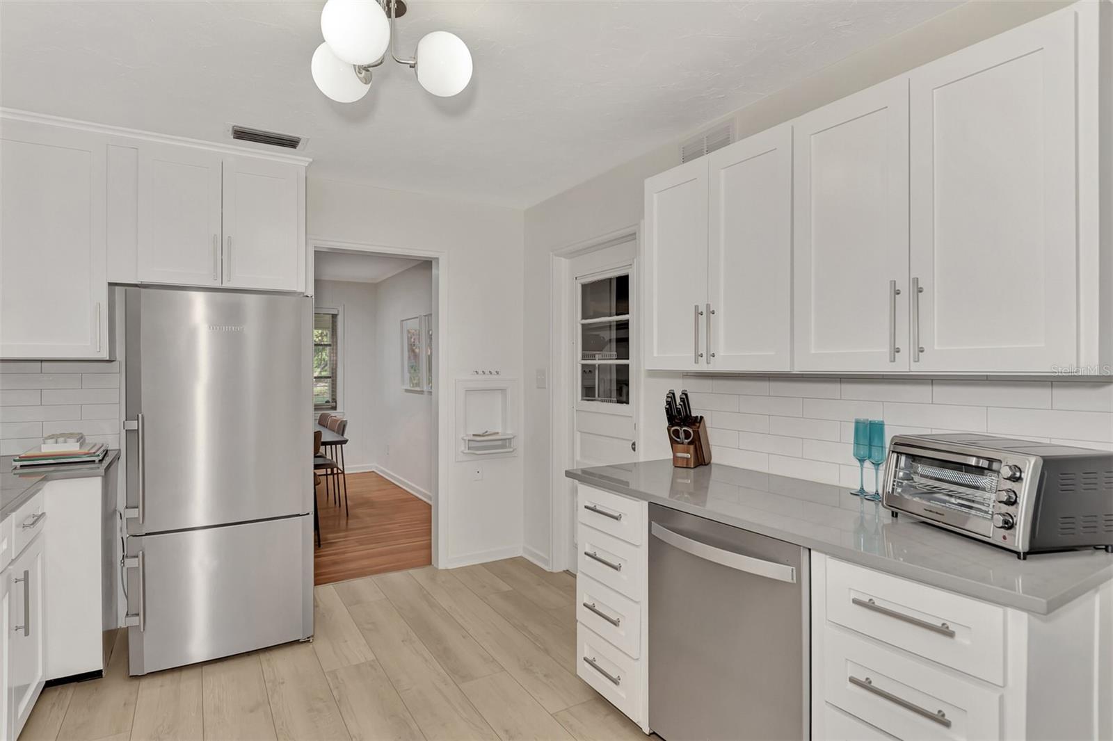 1726 Floyd St Property Photo 17
