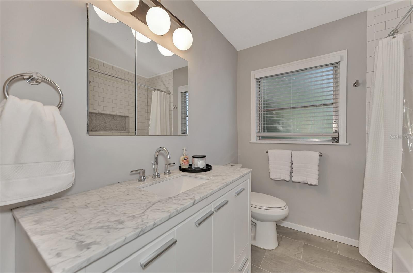 1726 Floyd St Property Photo 30