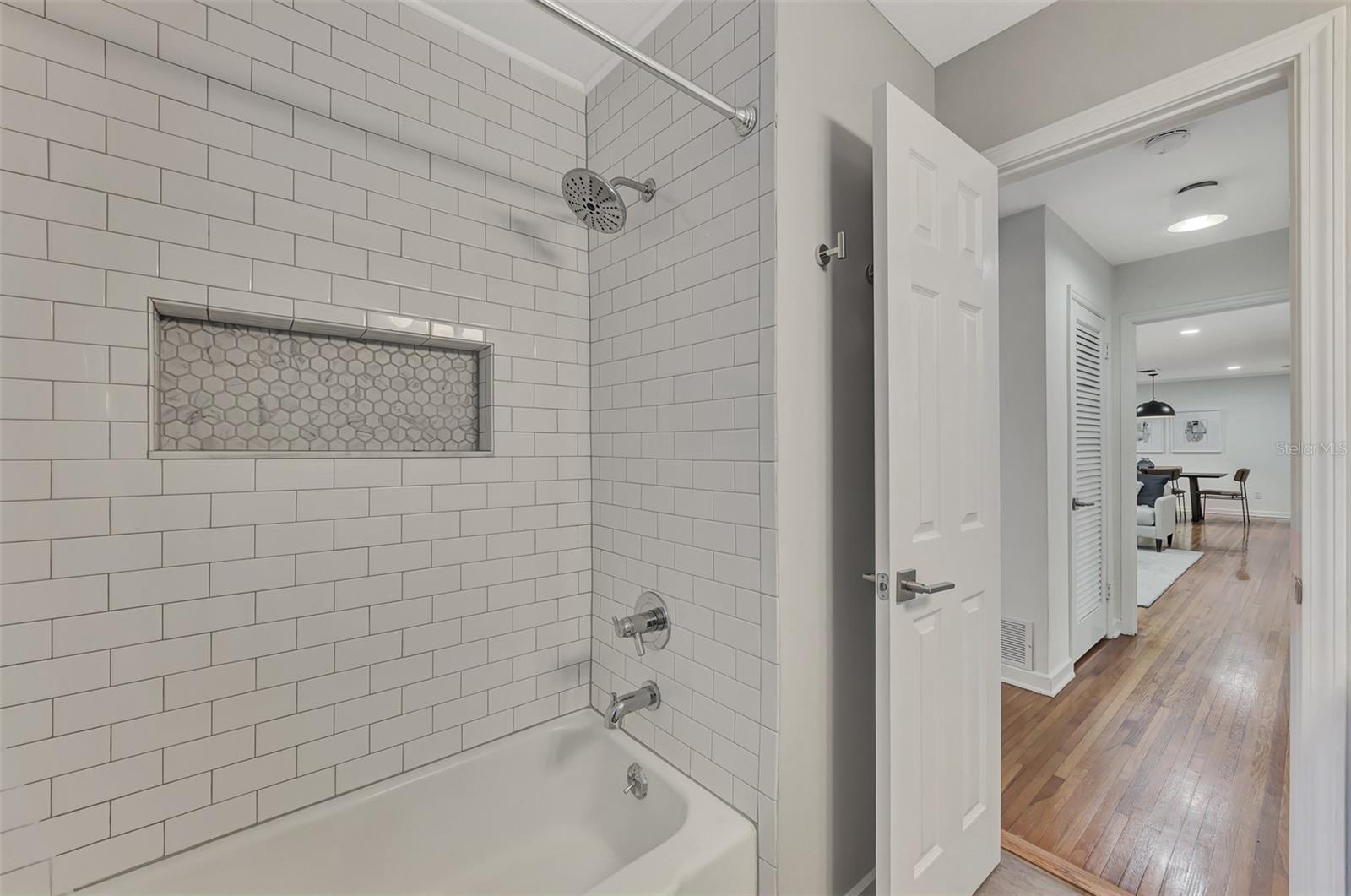 1726 Floyd St Property Photo 31