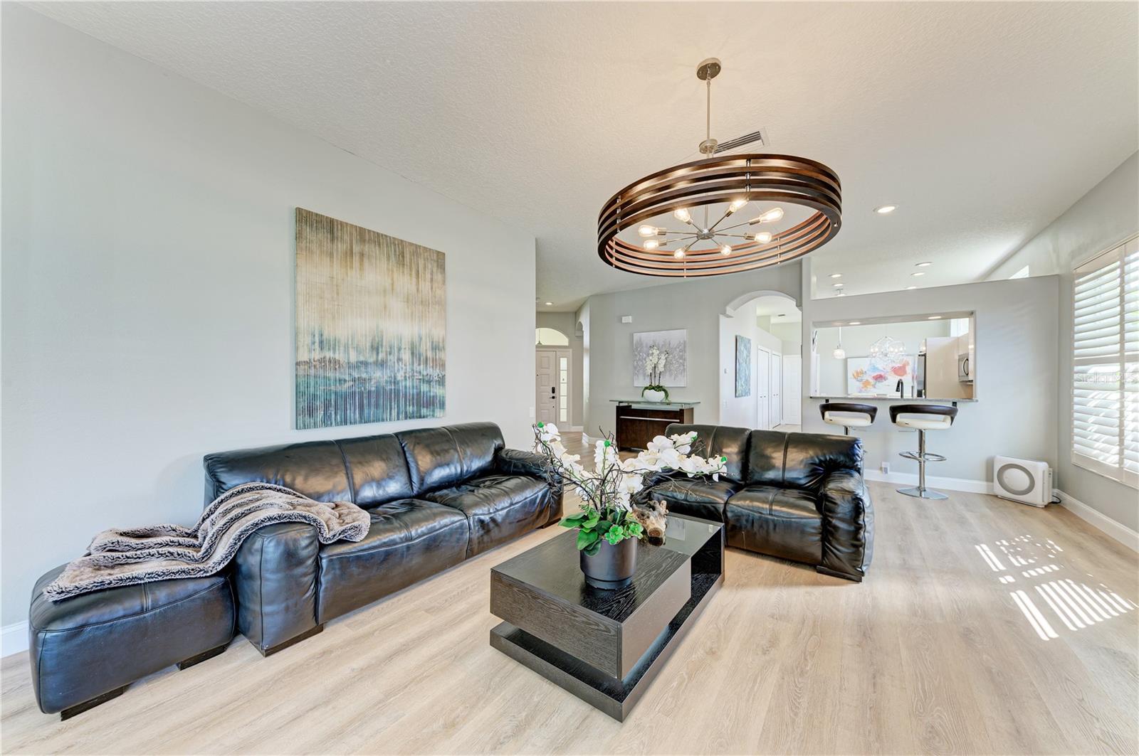 6622 Oakbrooke Cir Property Photo 8