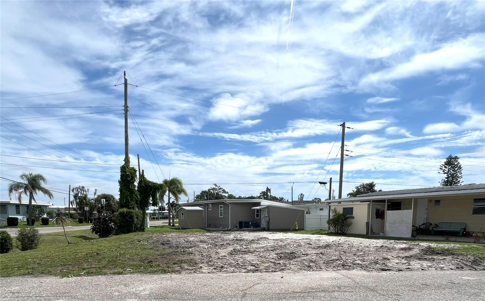 6903 E Bayou Ln Property Photo 1