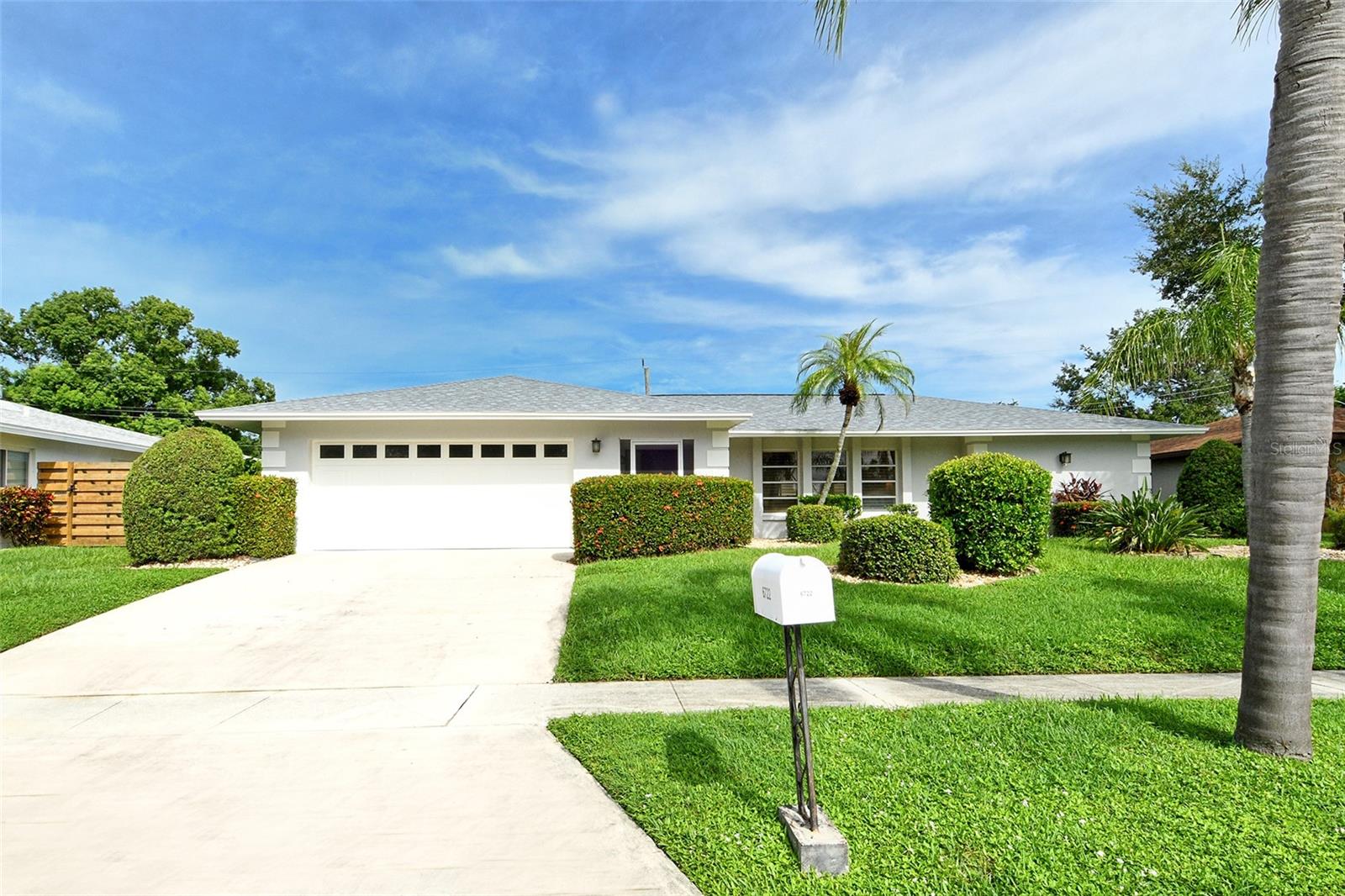 6722 Roxbury Dr Property Photo 53