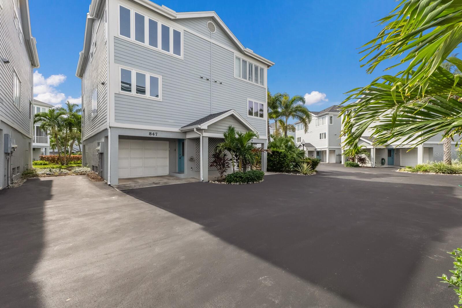 847 Evergreen Way Property Photo 1