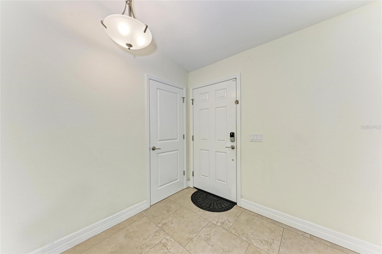 3560 Eldron Ave Property Photo 5