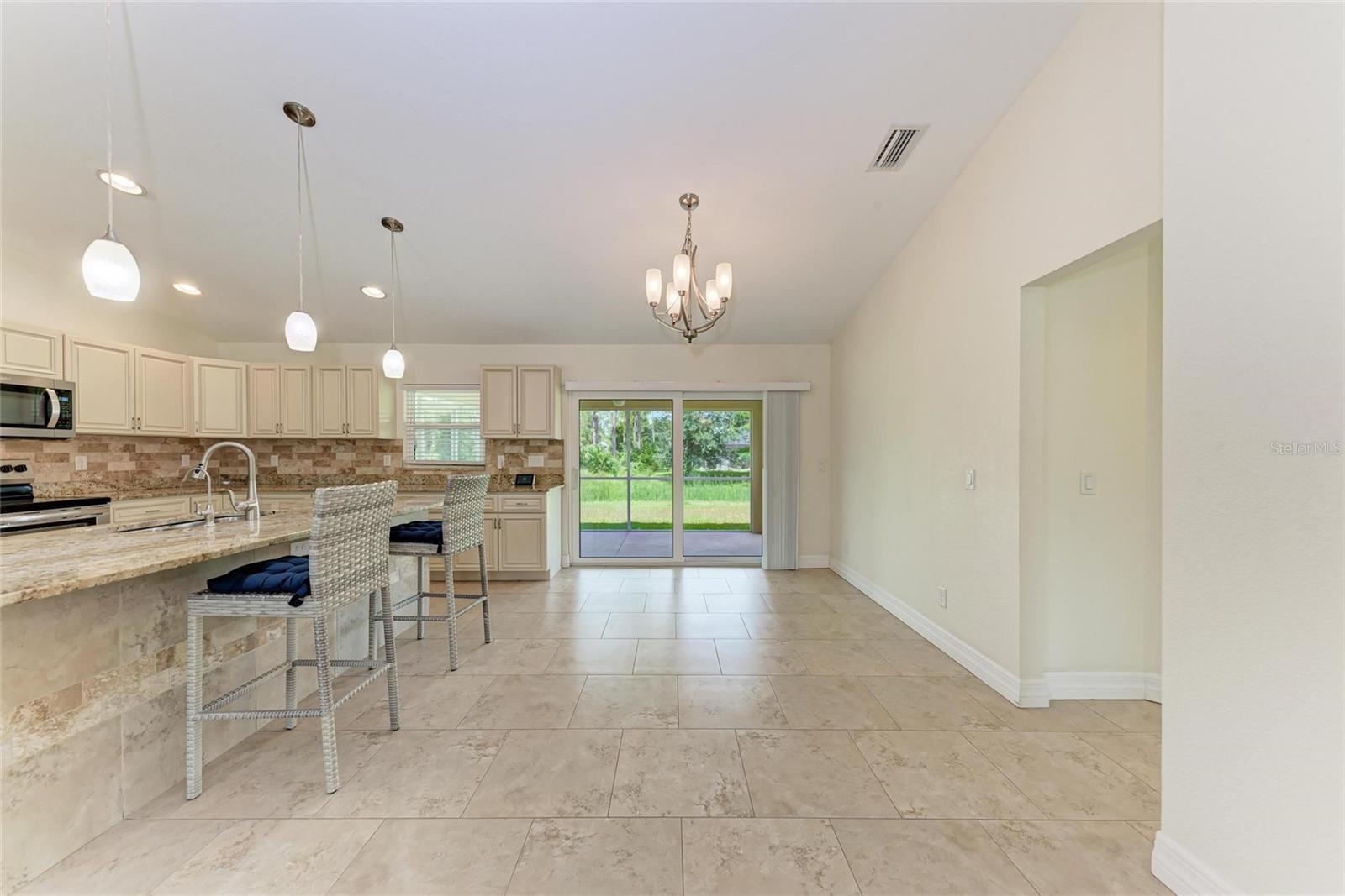 3560 Eldron Ave Property Photo 14