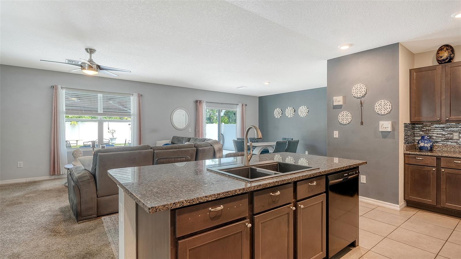 5206 Willow Breeze Way Property Photo 19