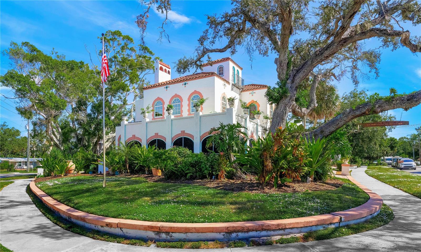 2830 BAY SHORE CIR