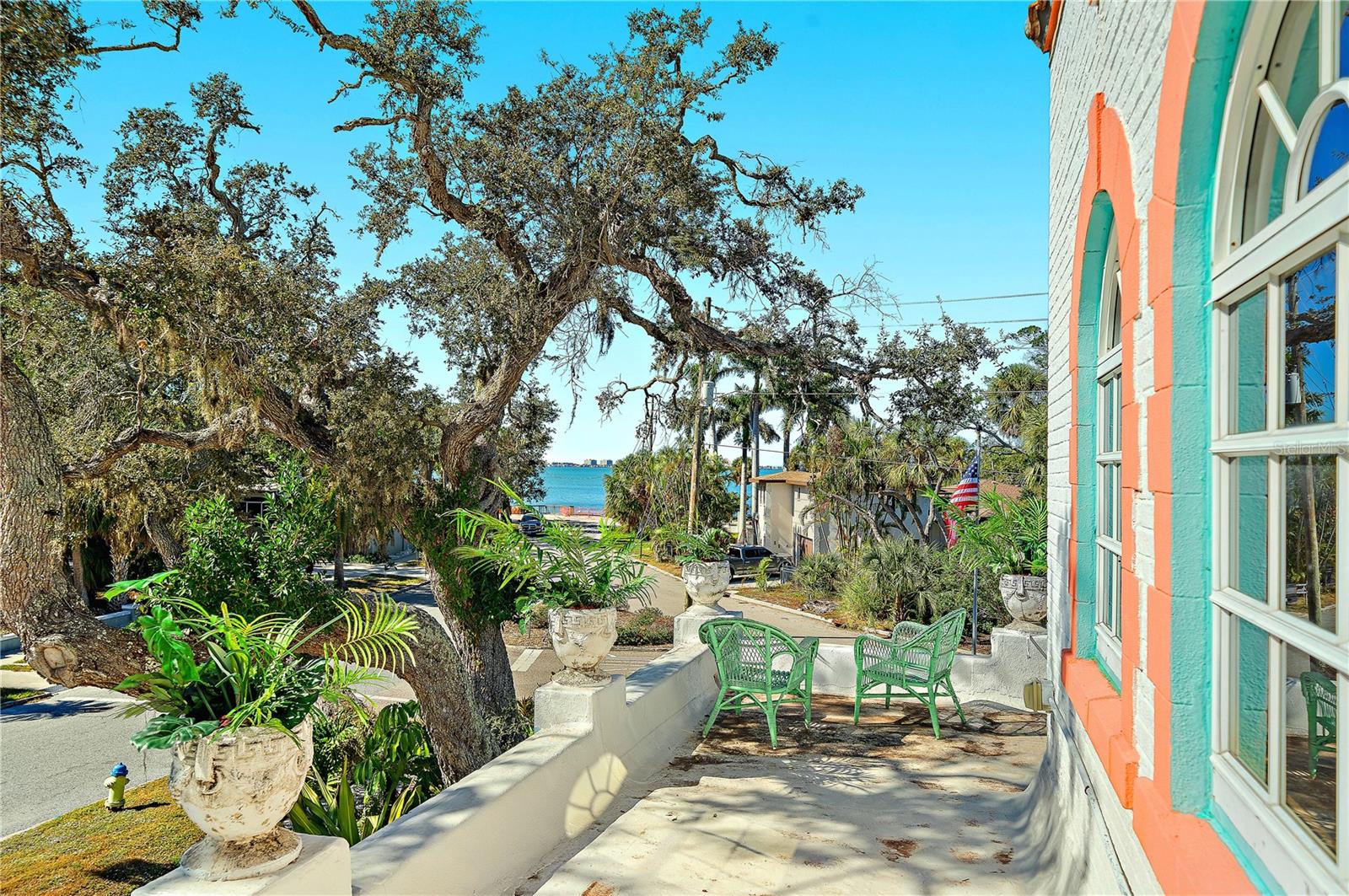 2830 Bay Shore Cir Property Photo 16