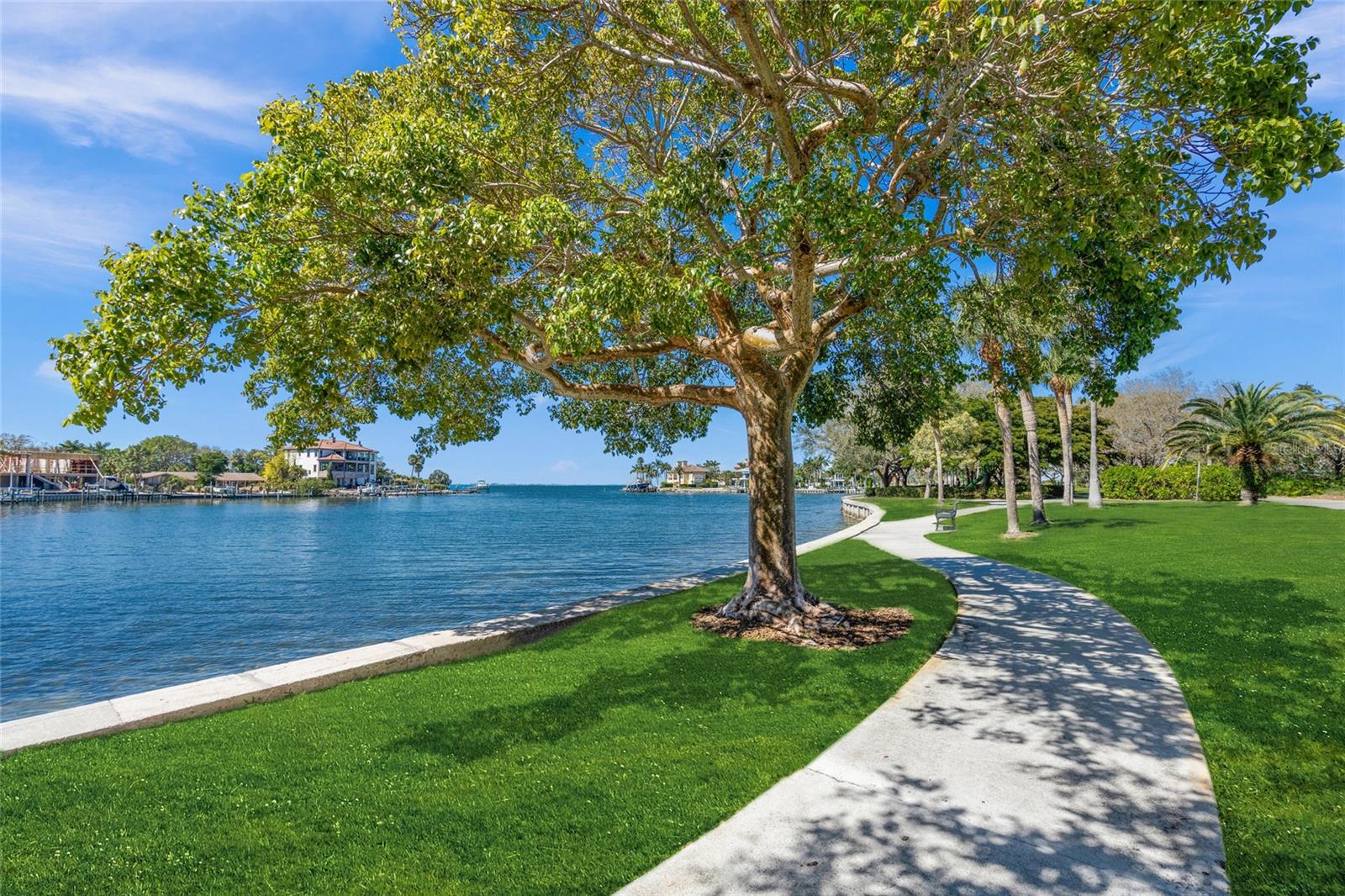 2830 Bay Shore Cir Property Photo 57
