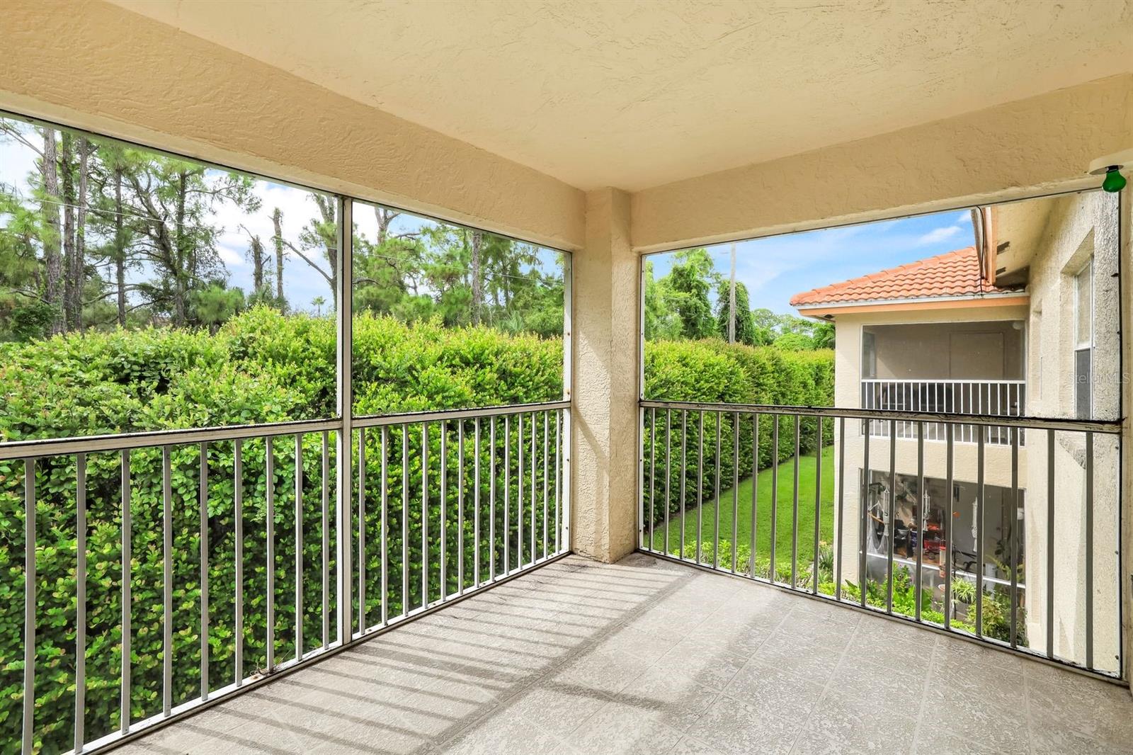 6635 Huntington Lakes Cir #202 Property Photo 20