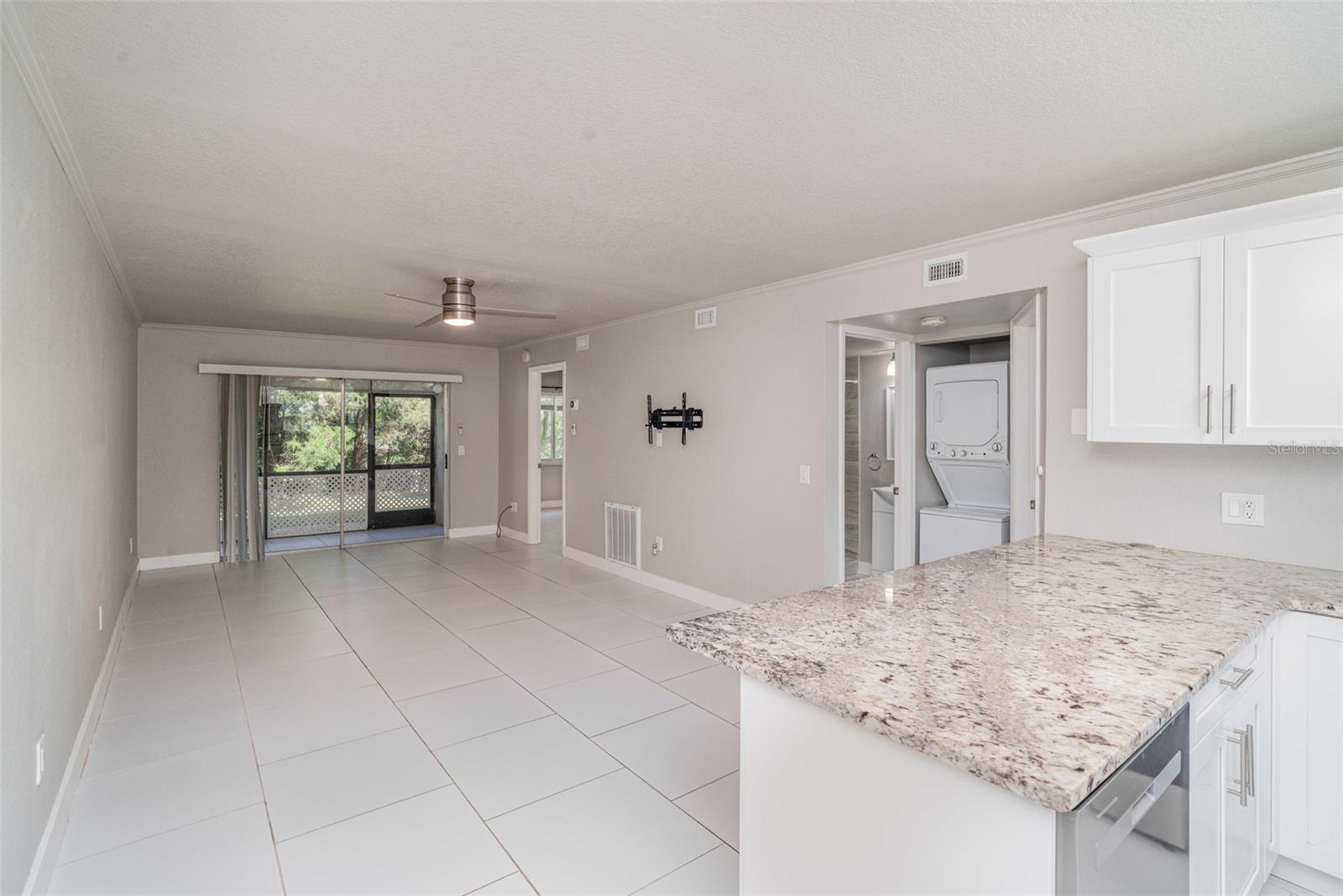 25050 Sandhill Blvd #a4 Property Photo 6