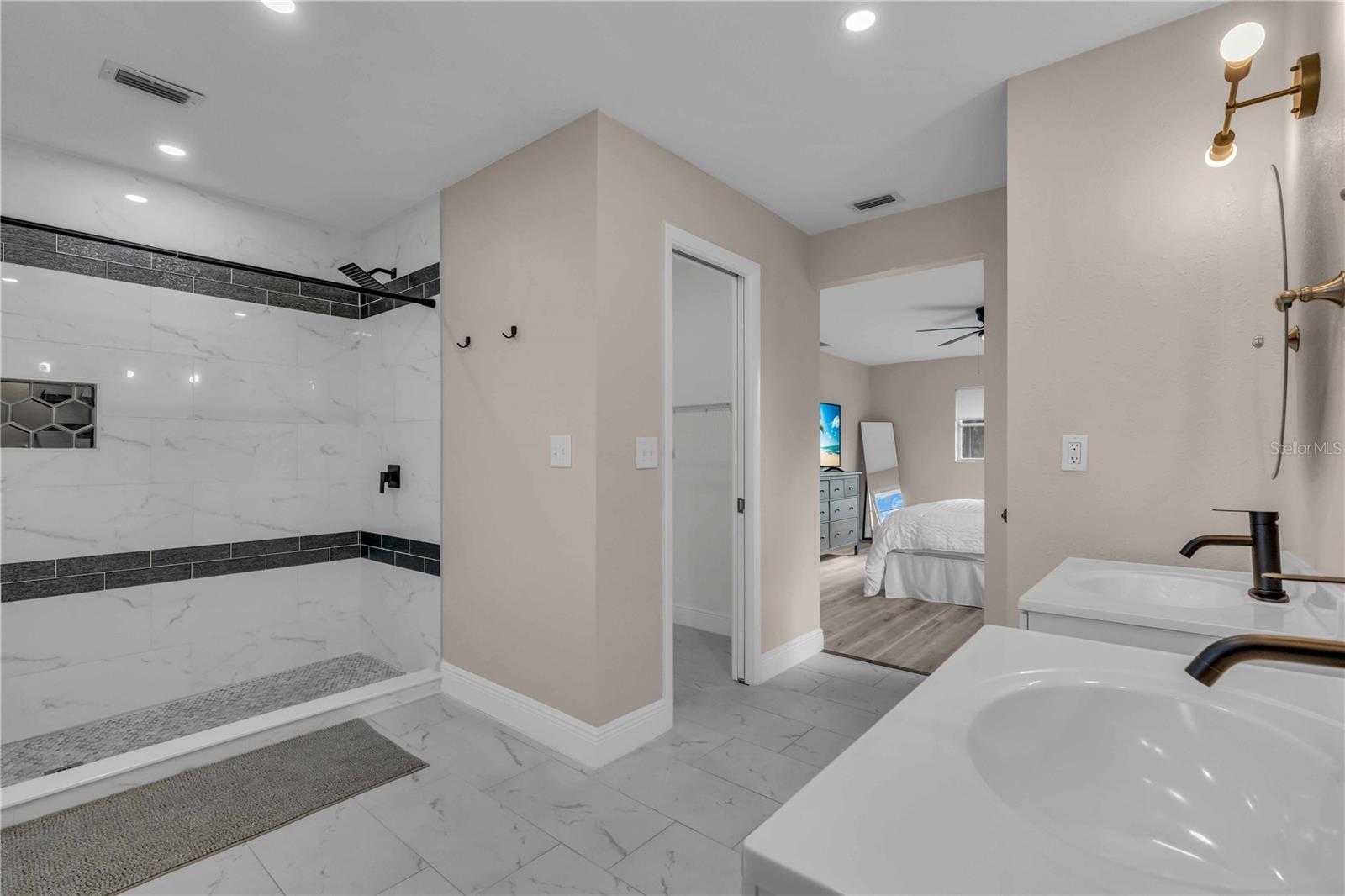 2544 Carlisle Pl Property Photo 33