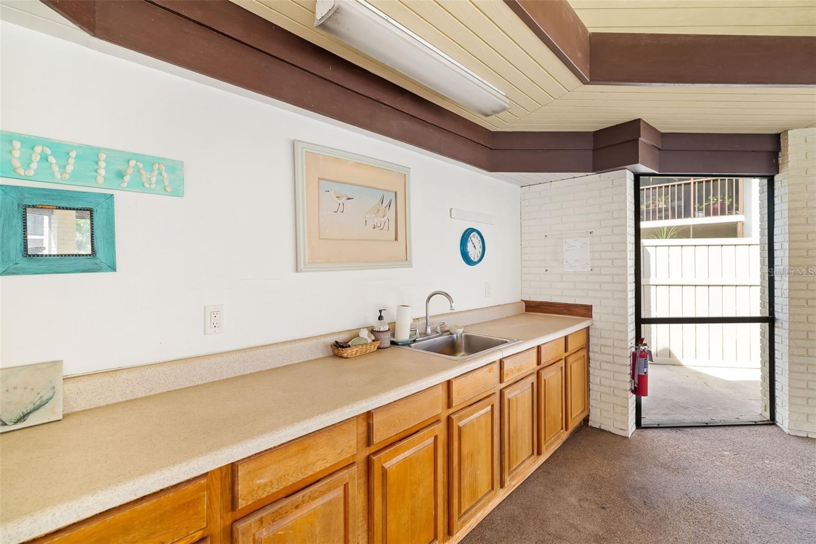 7201 Curtiss Ave #2d Property Photo 41