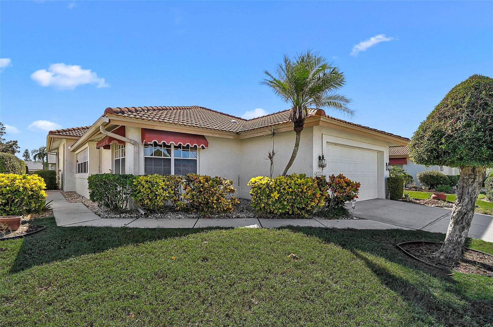 4717 PERIDIA BLVD E Property Photo 1