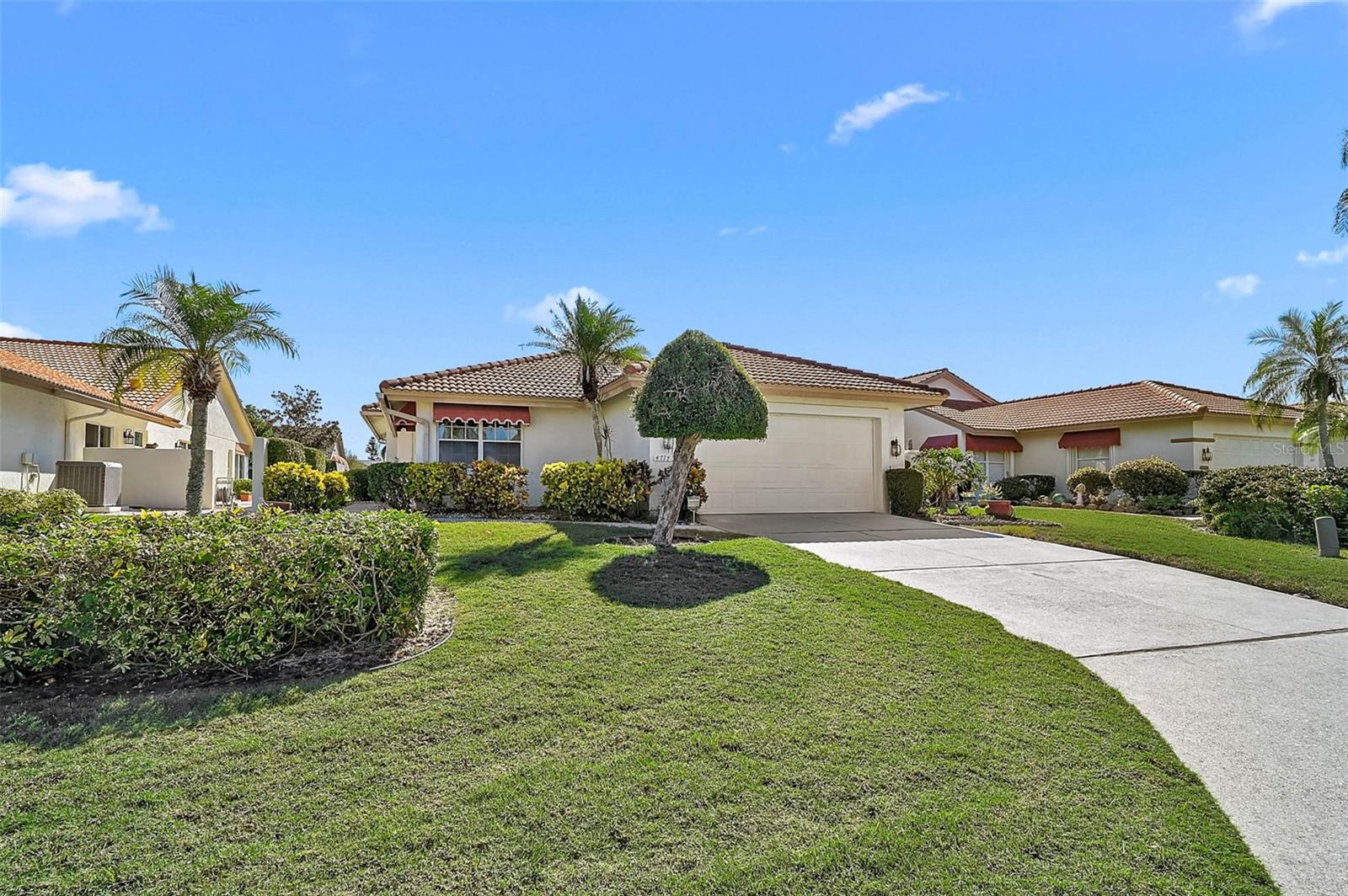 4717 Peridia Blvd E Property Photo 3