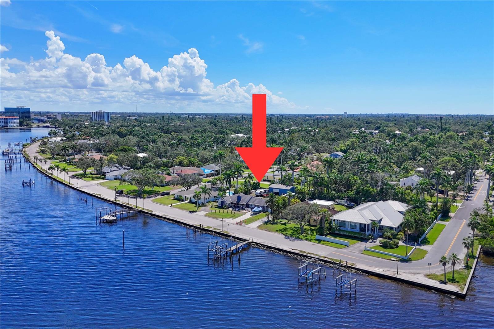 2507 Riverview Blvd Property Photo 1