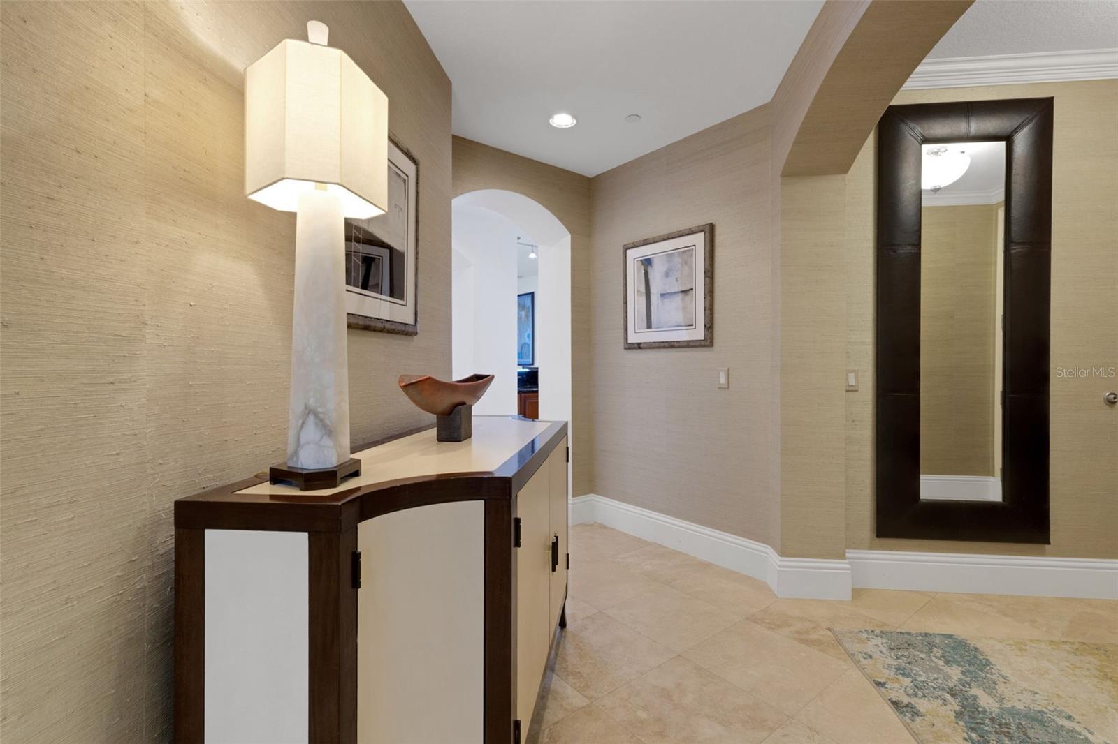 464 Golden Gate Pt #403 Property Photo 12