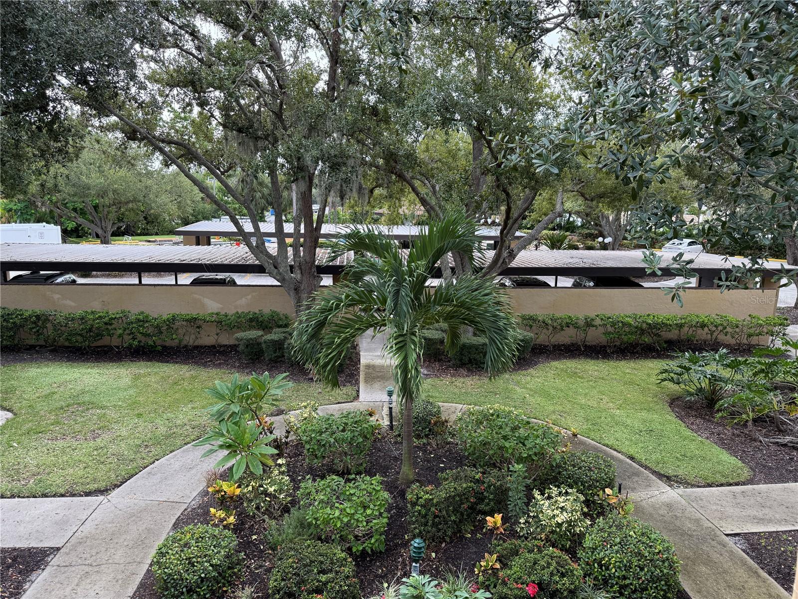 5770 Ashton Lake Dr #8 Property Photo 4