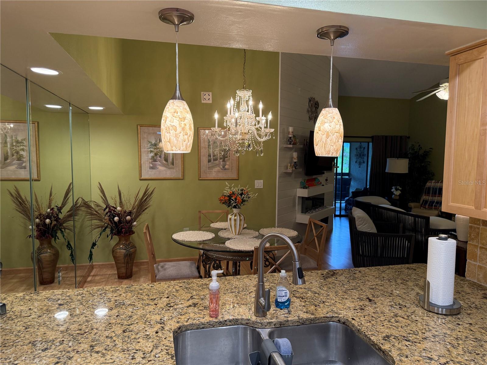 5770 Ashton Lake Dr #8 Property Photo 13