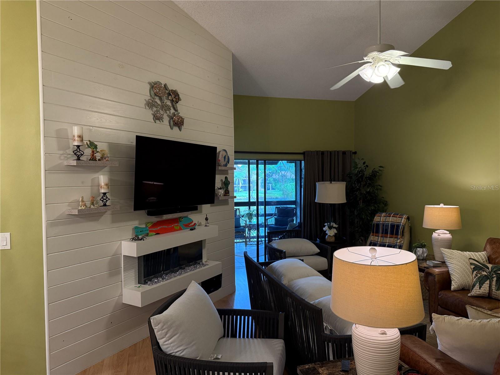 5770 Ashton Lake Dr #8 Property Photo 20
