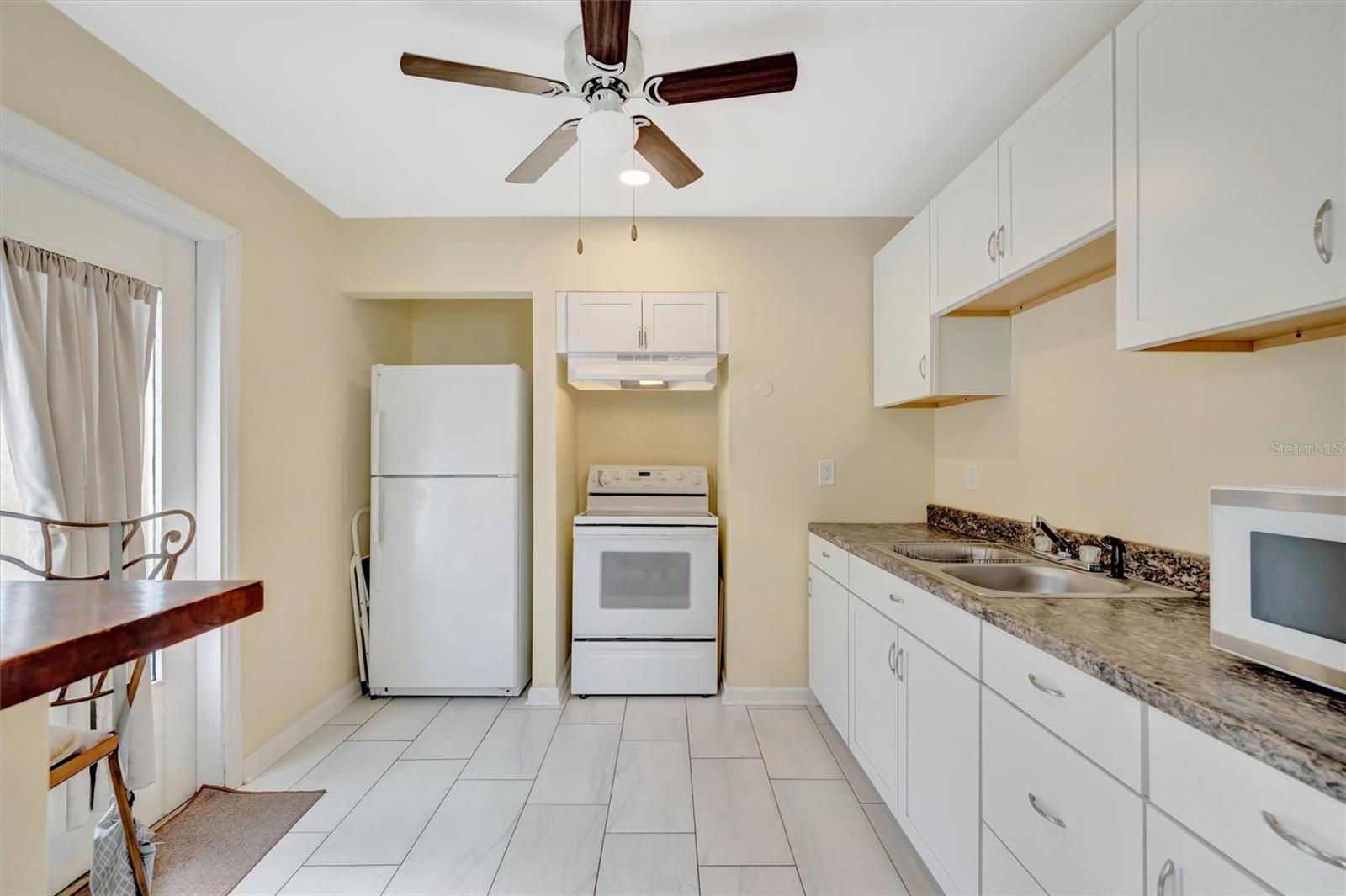 7959 Hyde Park Ave Property Photo 24