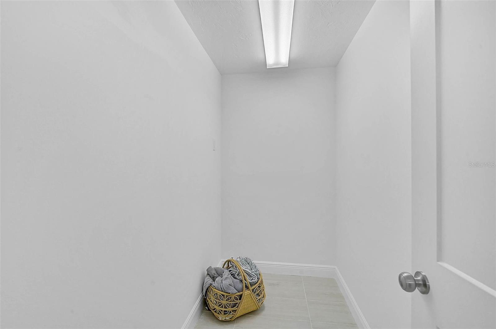 548 Siesta Dr Property Photo 19