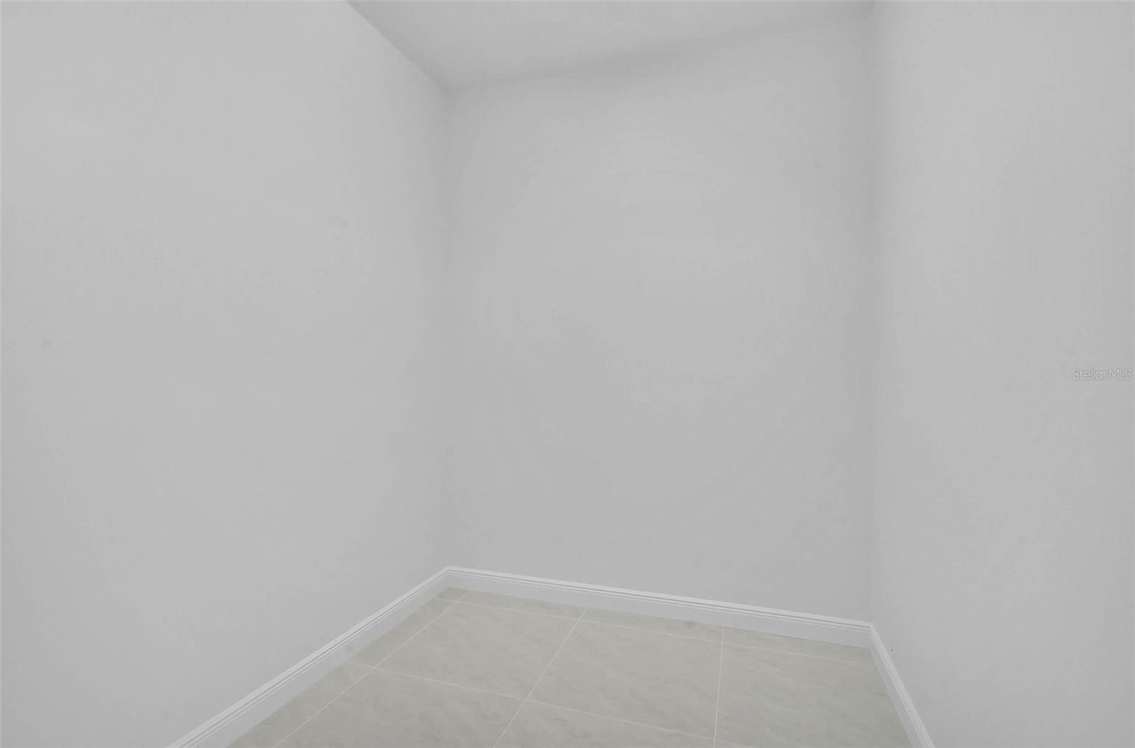 548 Siesta Dr Property Photo 23