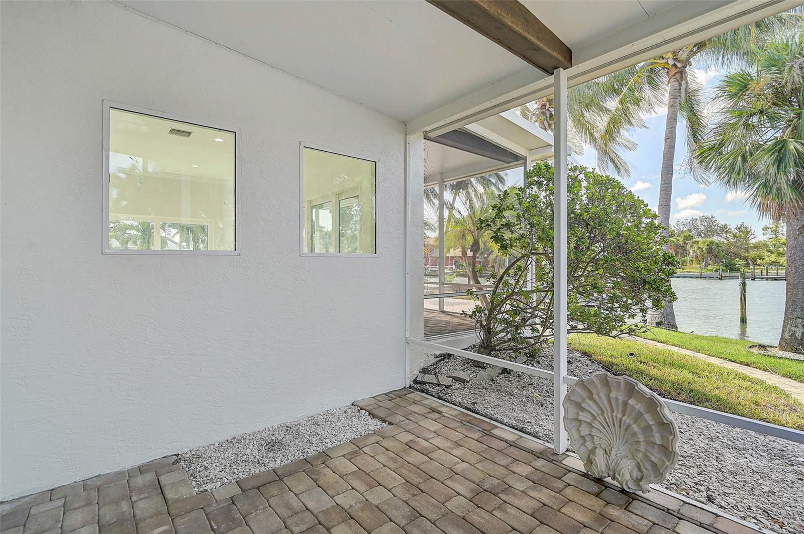 548 Siesta Dr Property Photo 30