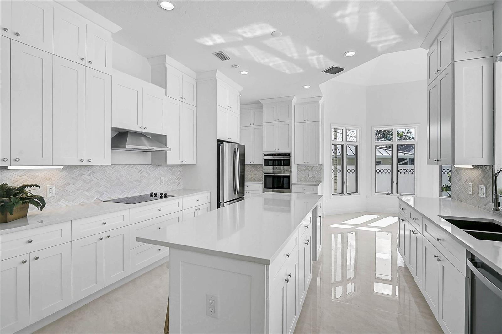 548 Siesta Dr Property Photo 37