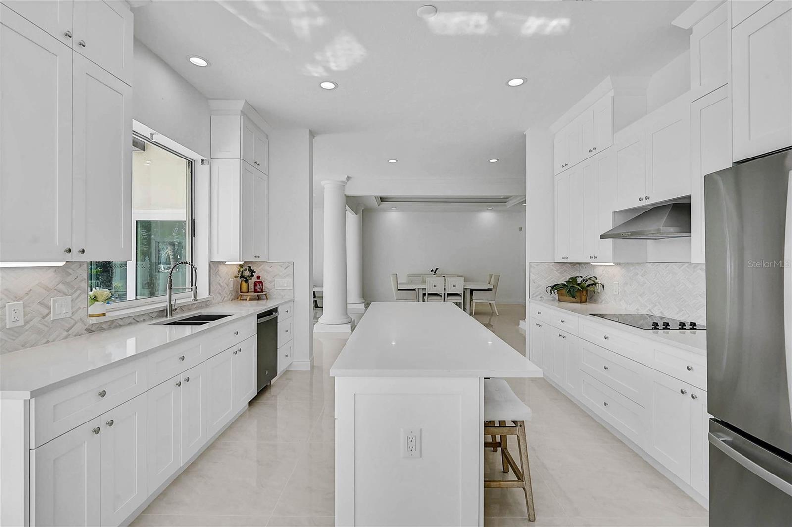 548 Siesta Dr Property Photo 40