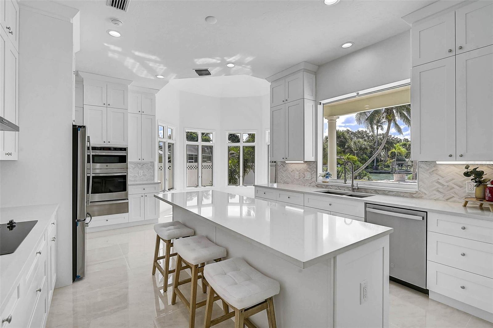 548 Siesta Dr Property Photo 41