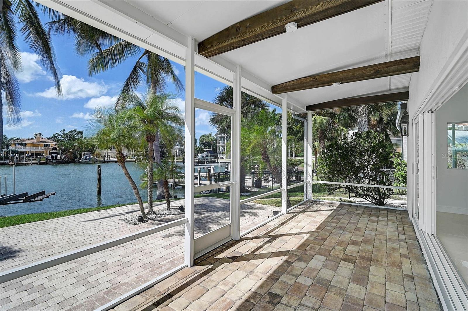 548 Siesta Dr Property Photo 51