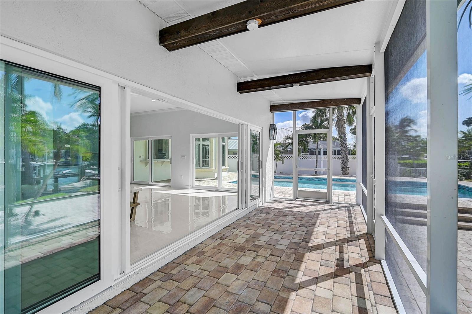 548 Siesta Dr Property Photo 52