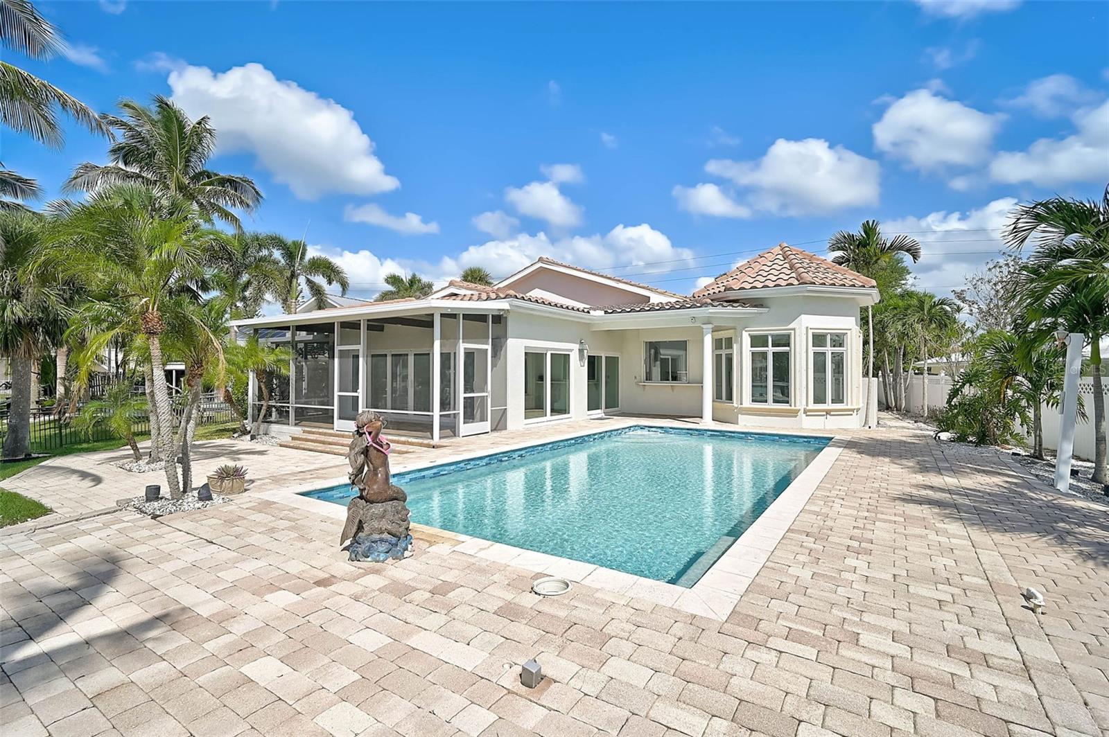 548 Siesta Dr Property Photo 58