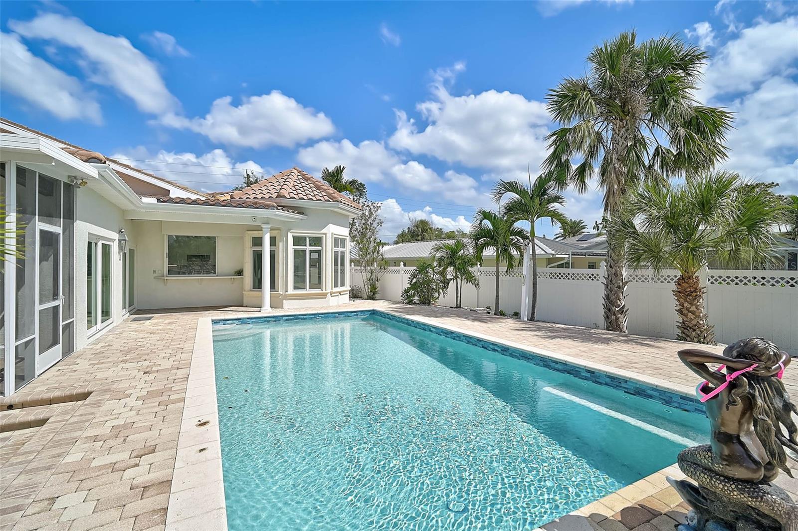 548 Siesta Dr Property Photo 61