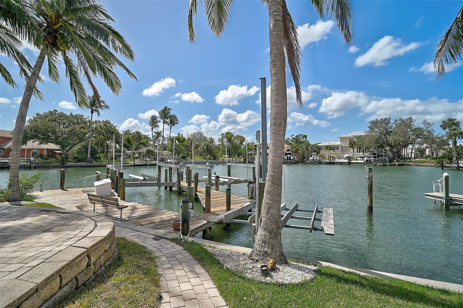 548 Siesta Dr Property Photo 65