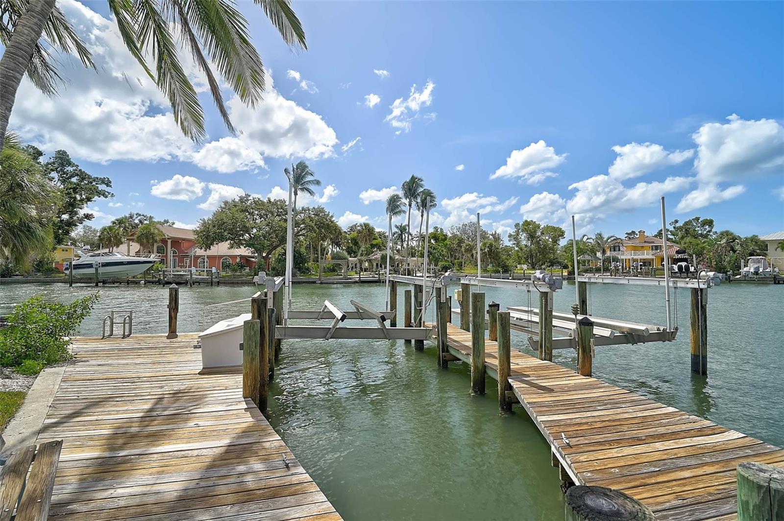 548 Siesta Dr Property Photo 68