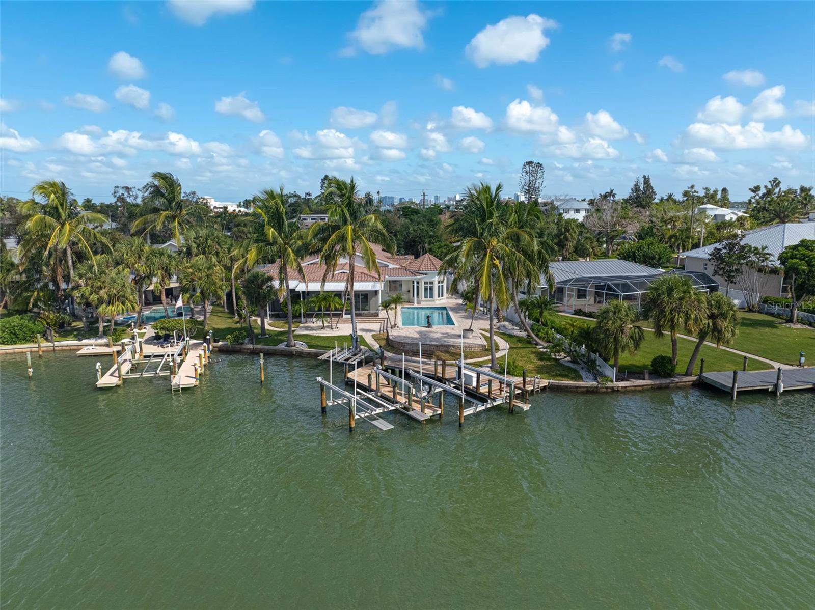 548 Siesta Dr Property Photo 74