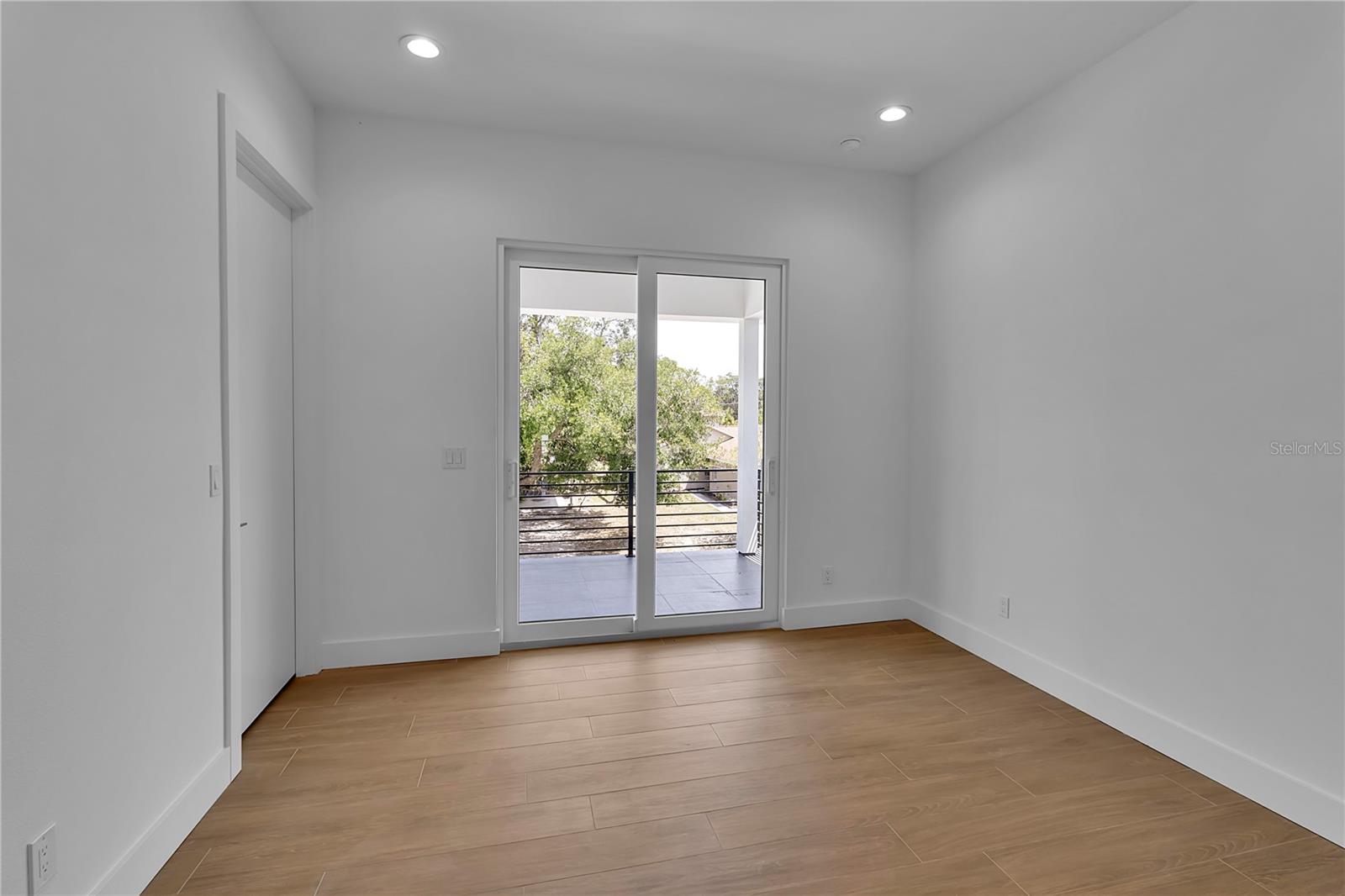 2516 Browning St Property Photo 17