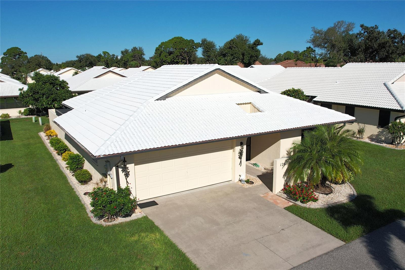 126 Sandstone Cir Property Photo 3