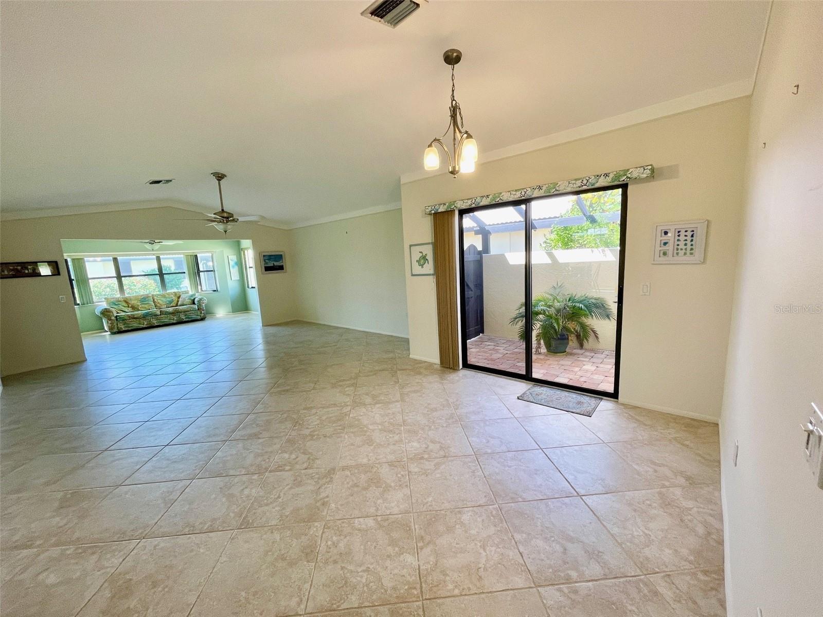 126 Sandstone Cir Property Photo 15