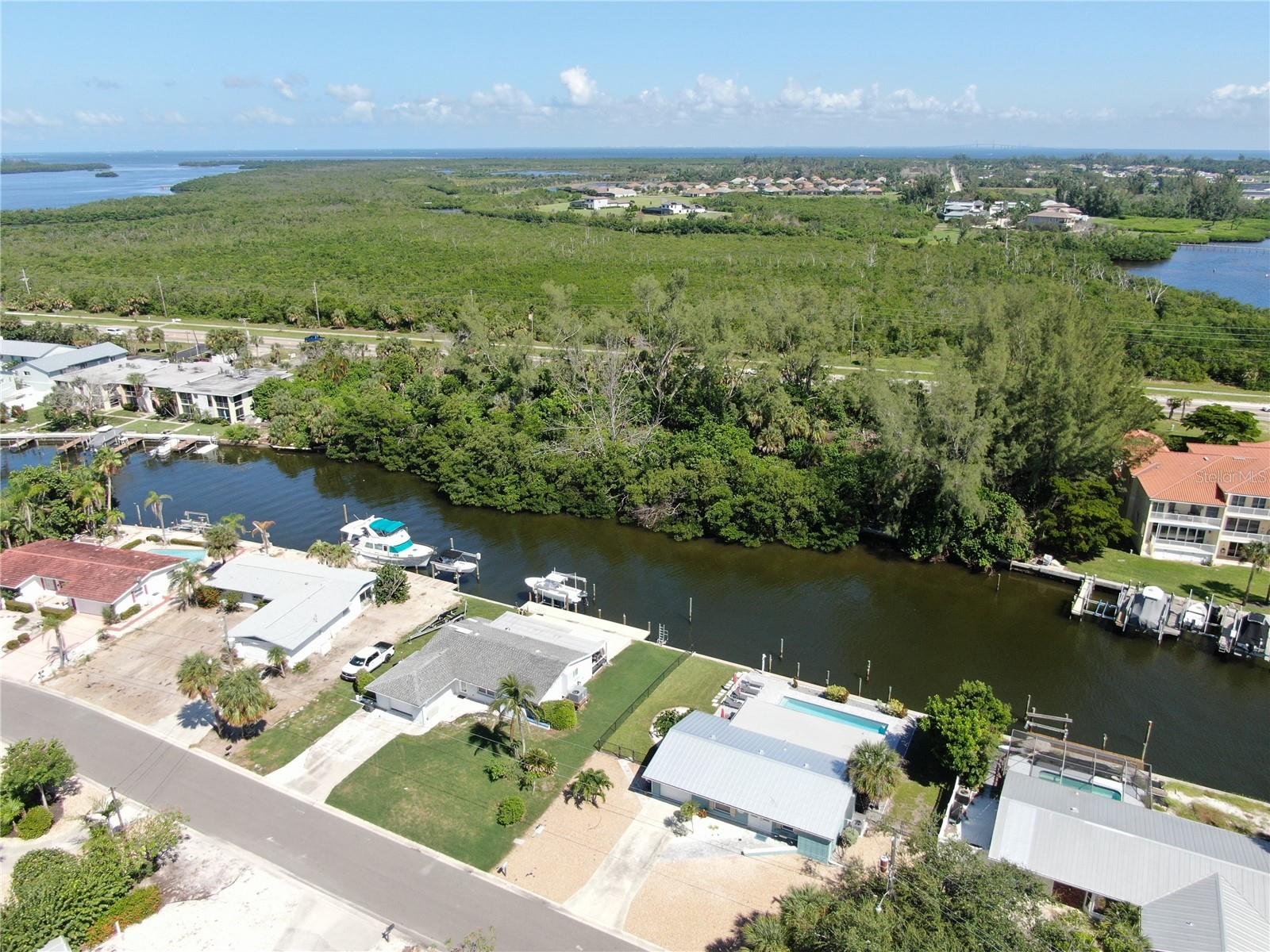 10005 W Manatee Ave W Property Photo 5