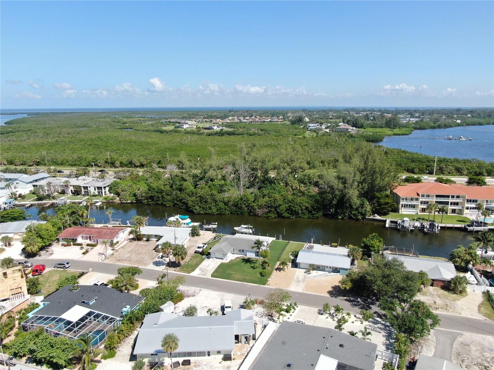 10005 W Manatee Ave W Property Photo 6