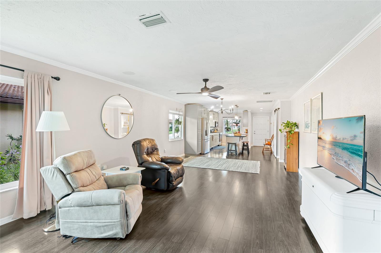 6403 Auburn Ave Property Photo 11