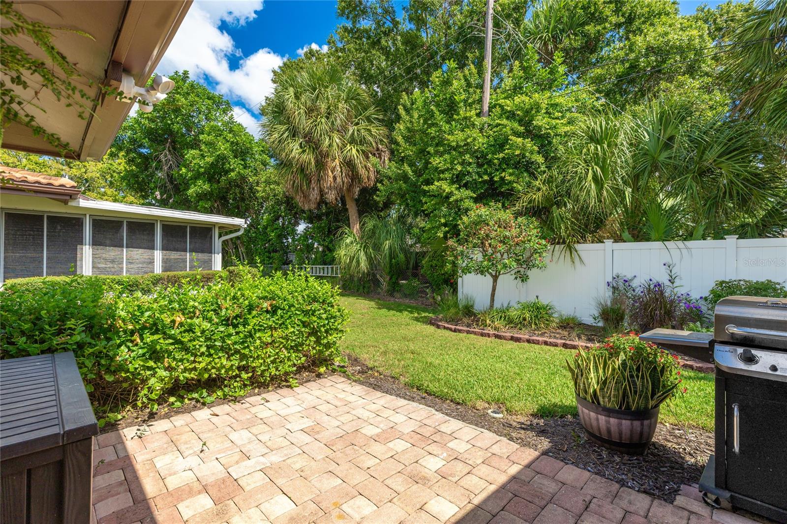 6403 Auburn Ave Property Photo 23